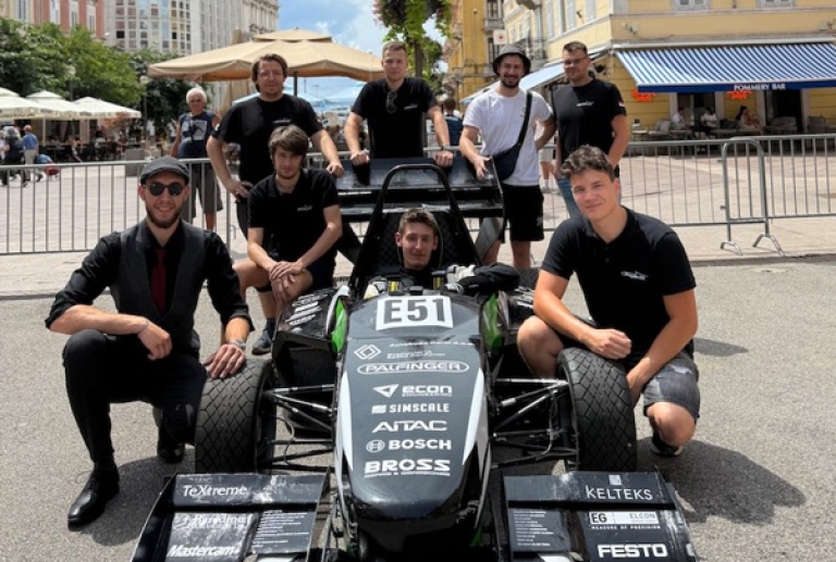 Ovo je povijesni, prvi električni bolid koji su izradili riječki studenti!